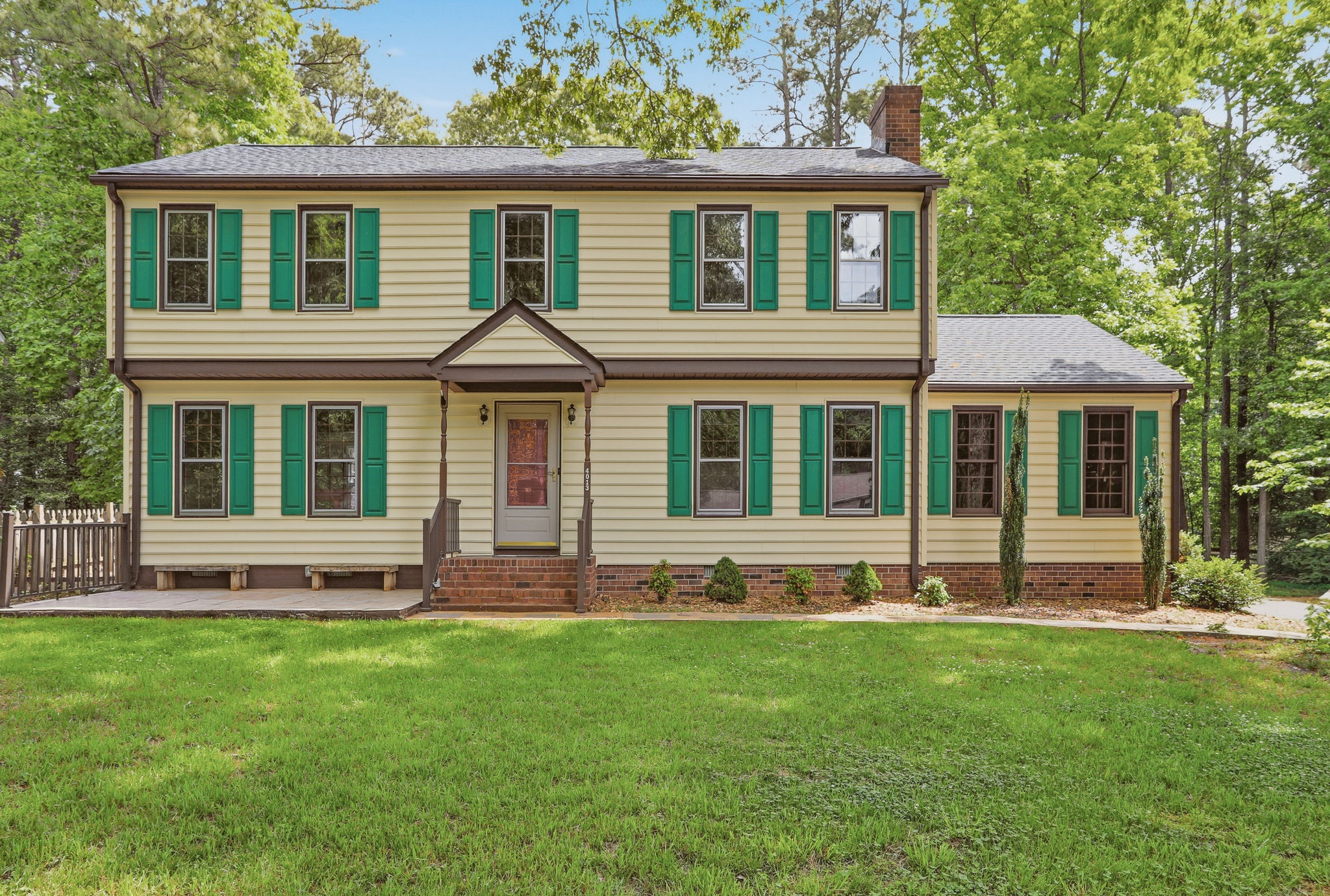 02-Exterior Front