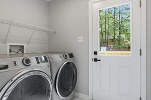 20-Laundry Room