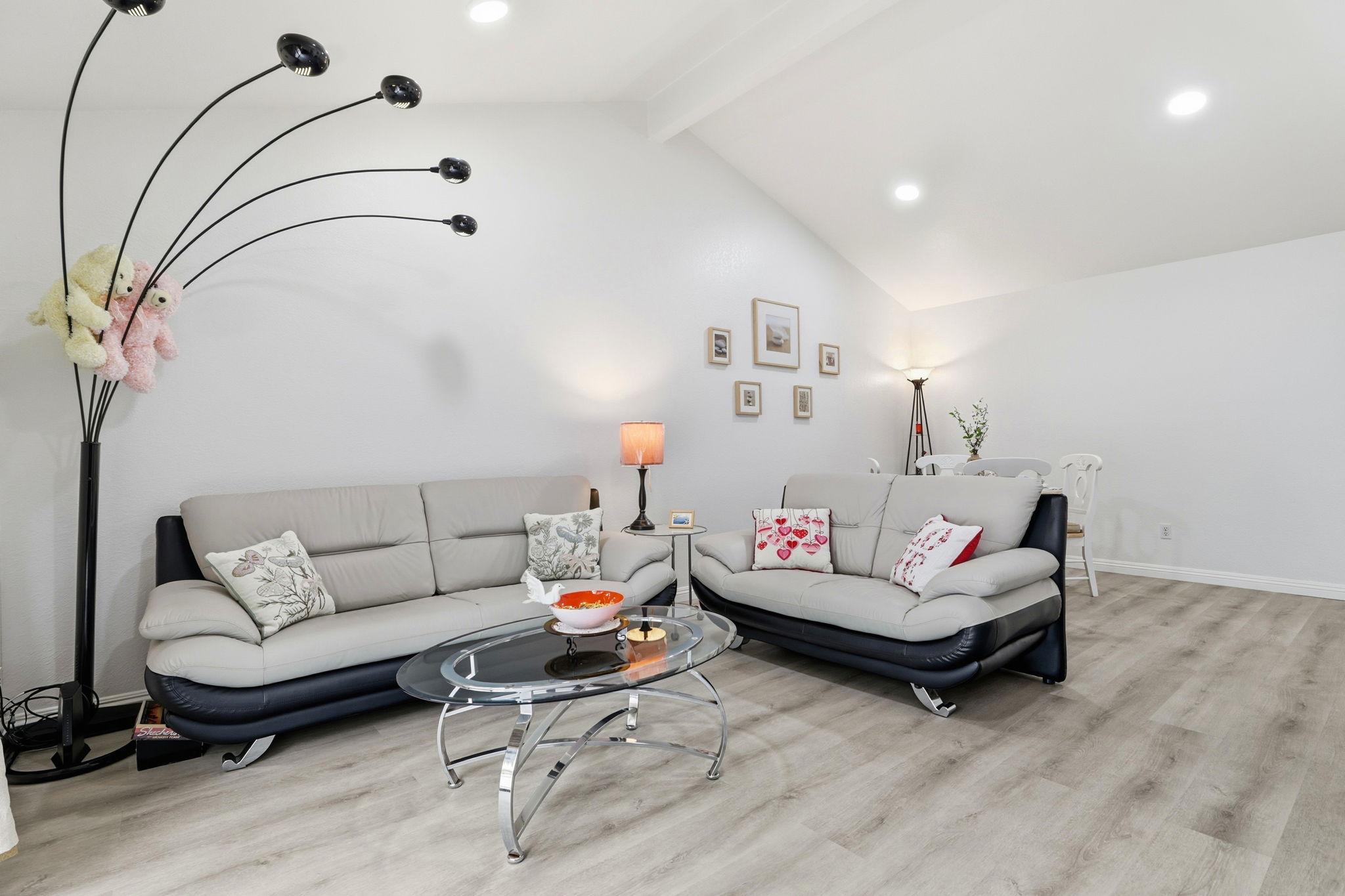 009_F8_4013 Ralston Common