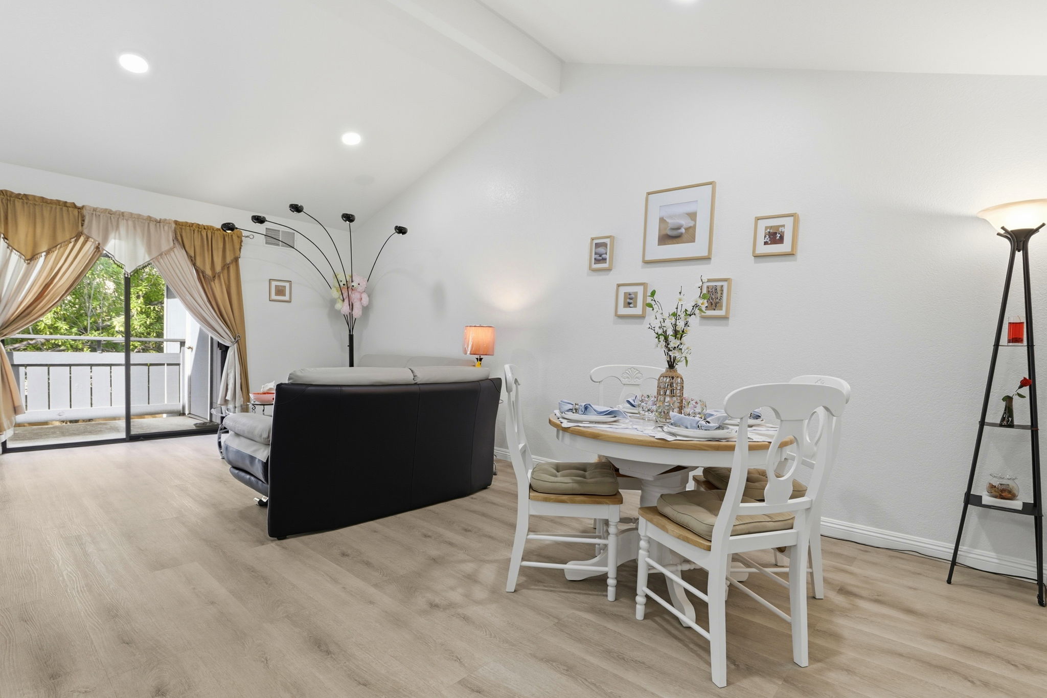 017_F8_4013 Ralston Common