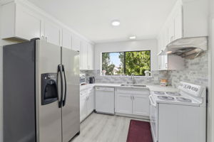 011_F8_4013 Ralston Common