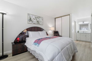 021_F8_4013 Ralston Common