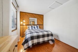 Mahanoy Ln-S1105-019.jpg