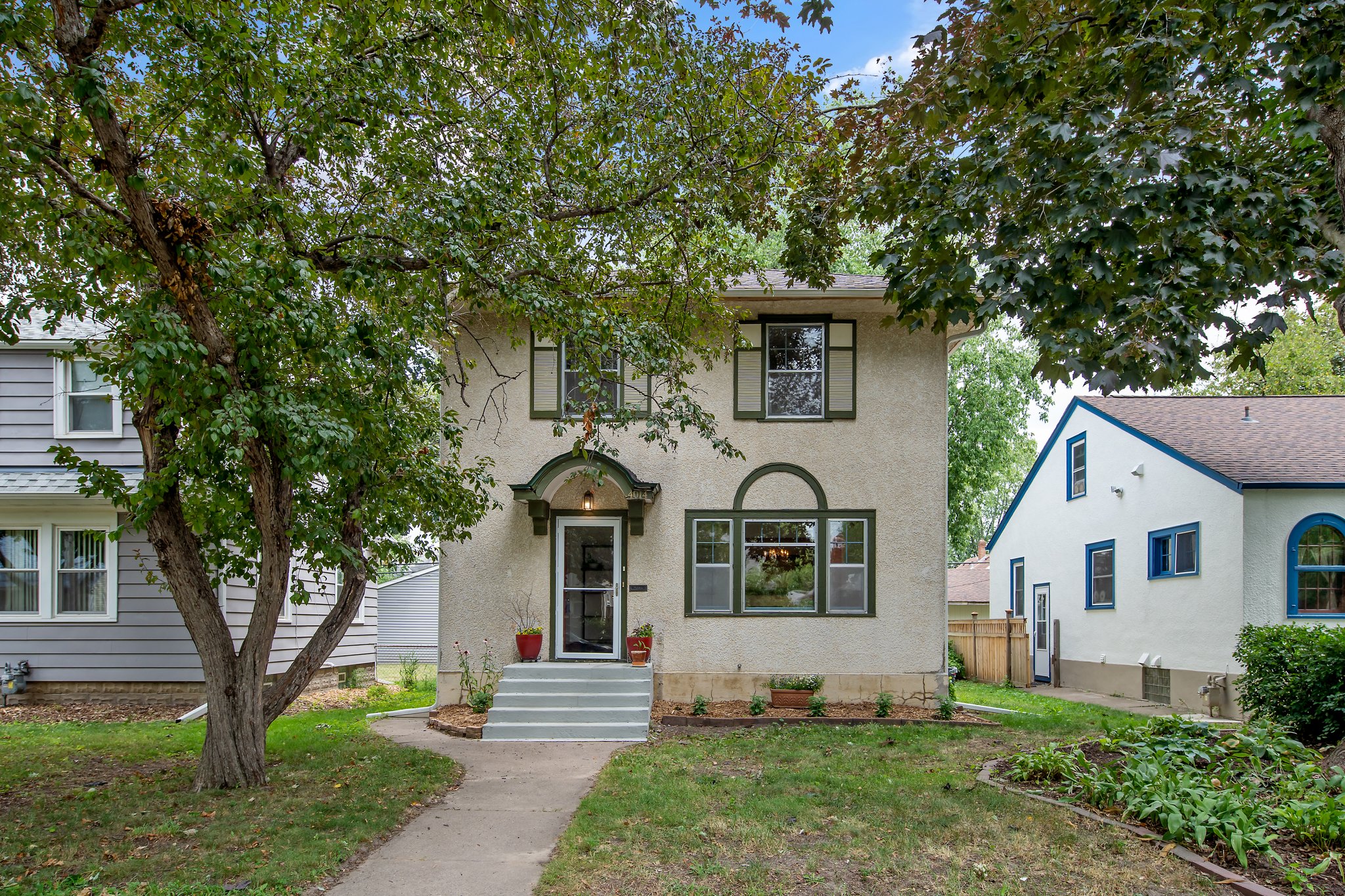 4014 N Queen Ave, Minneapolis, MN 55412 Mint Real Estate Photography