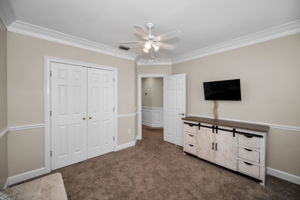 Upper Level Bedroom2b