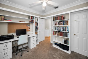 Upper Level Bedroom4b