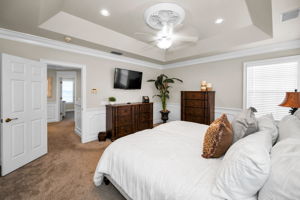 Upper Level Primary Bedroom1b