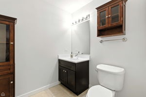 4015 N Milwaukee Ave_014