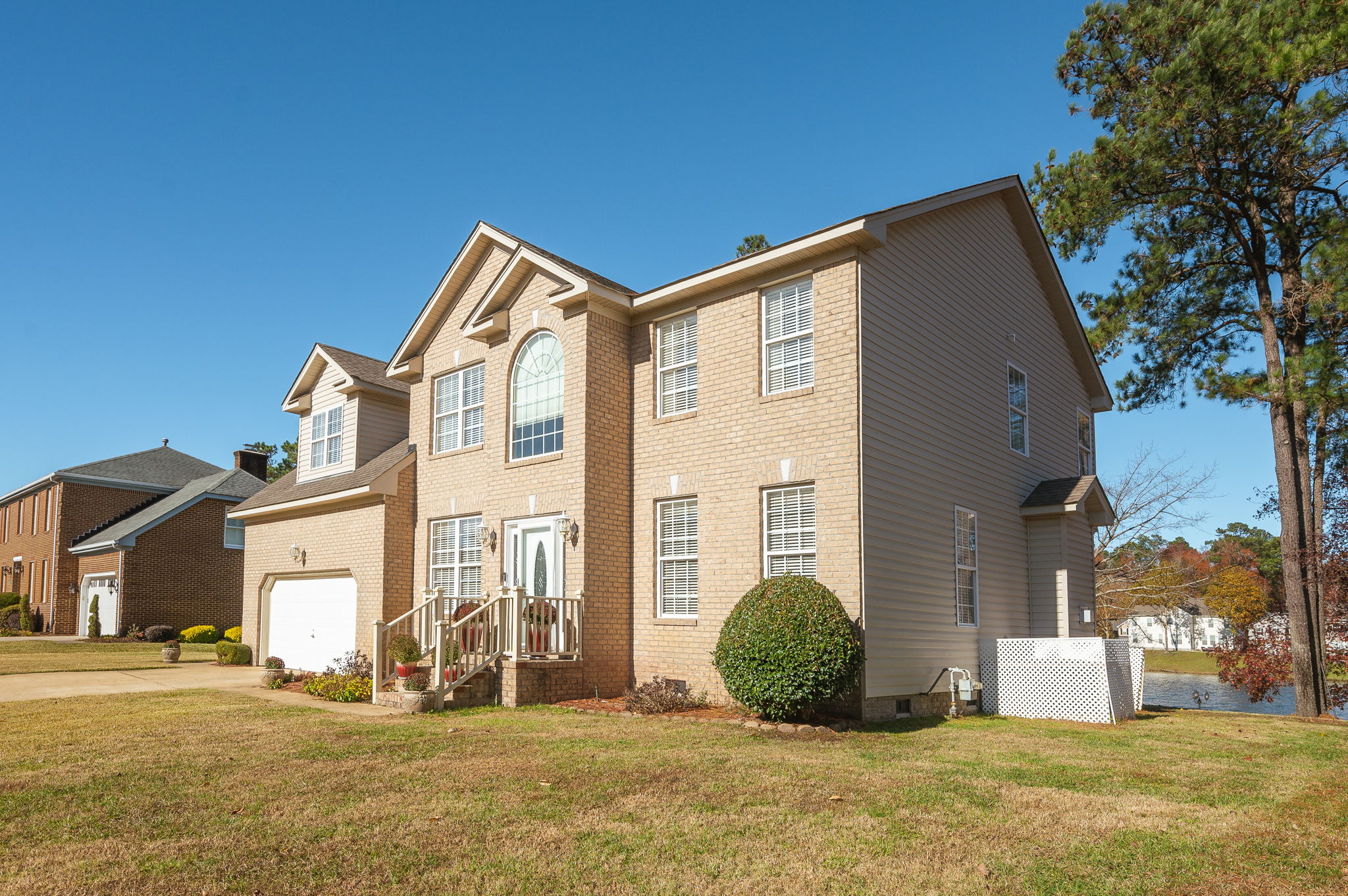 4016 Lakeview Dr, Chesapeake, VA 23323, USA Photo 2