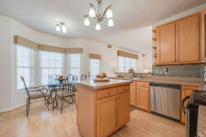 4016 Lakeview Dr, Chesapeake, VA 23323, USA Photo 14