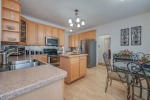 4016 Lakeview Dr, Chesapeake, VA 23323, USA Photo 11