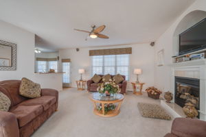 4016 Lakeview Dr, Chesapeake, VA 23323, USA Photo 8