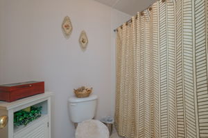 4016 Lakeview Dr, Chesapeake, VA 23323, USA Photo 29