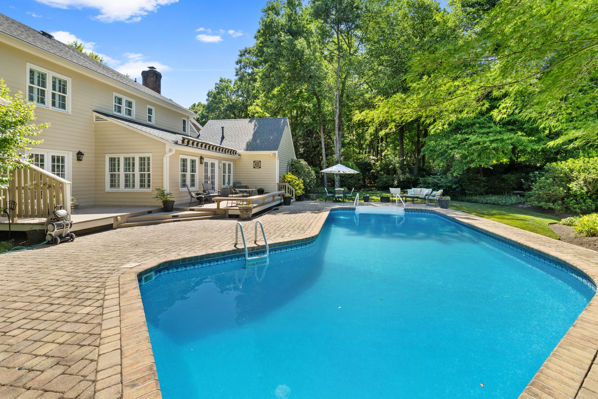 Photo 42