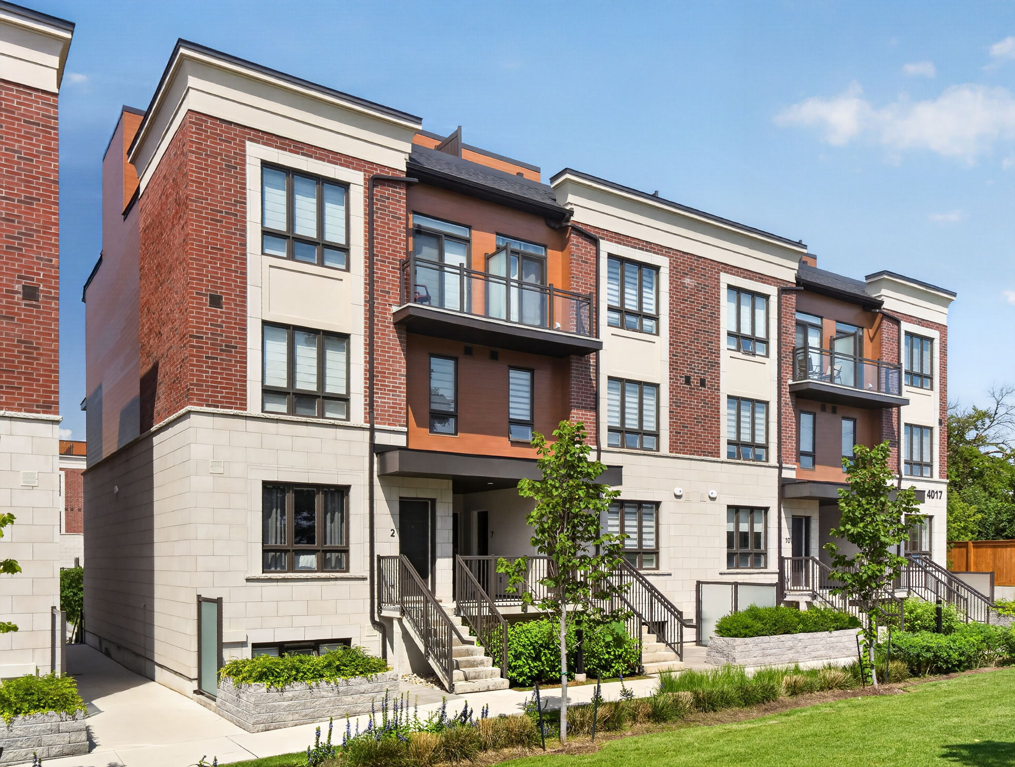 4017 Hickory Dr Mississauga, ON L4W 0G6