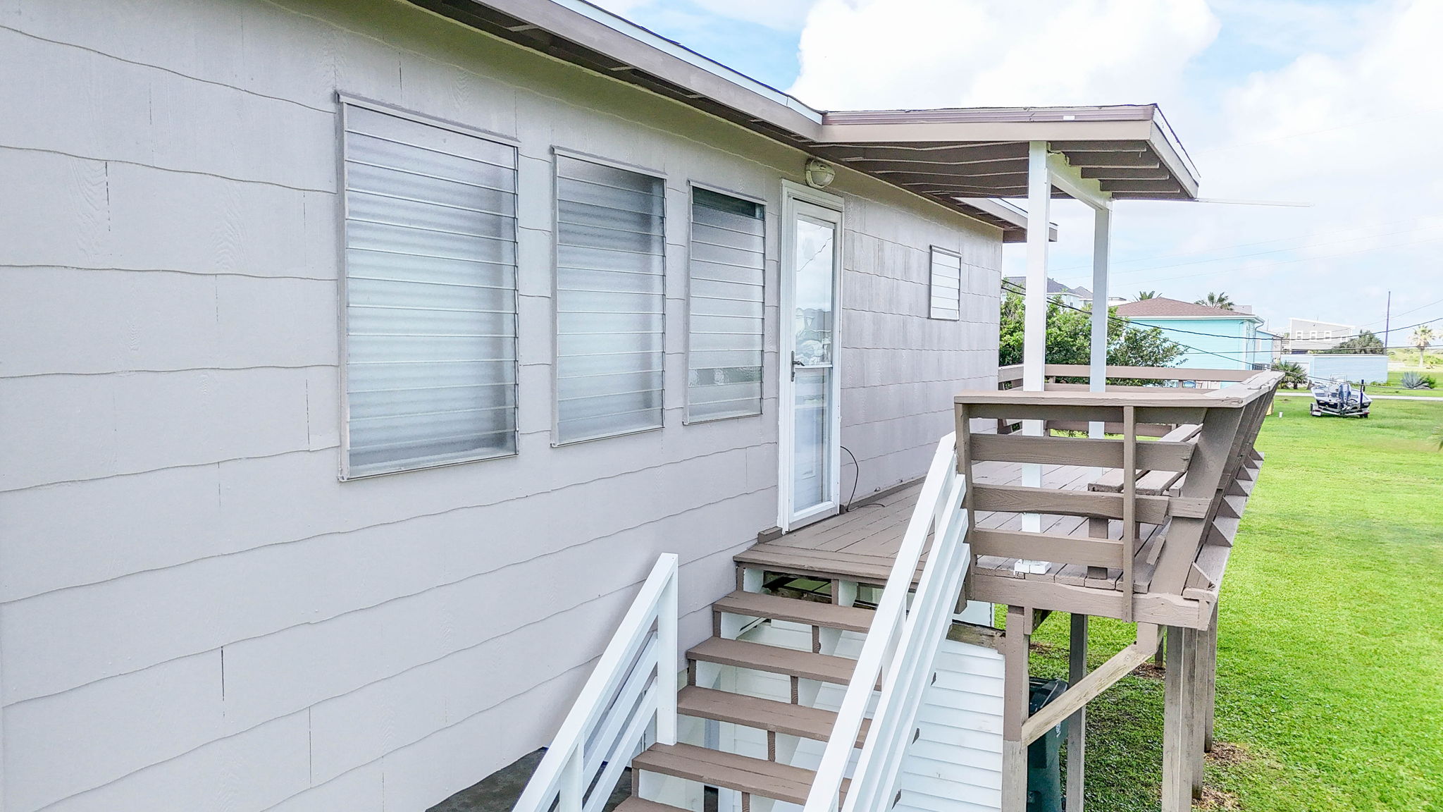  Photo 32