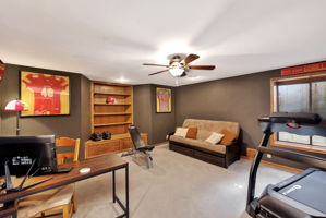  Photo 44