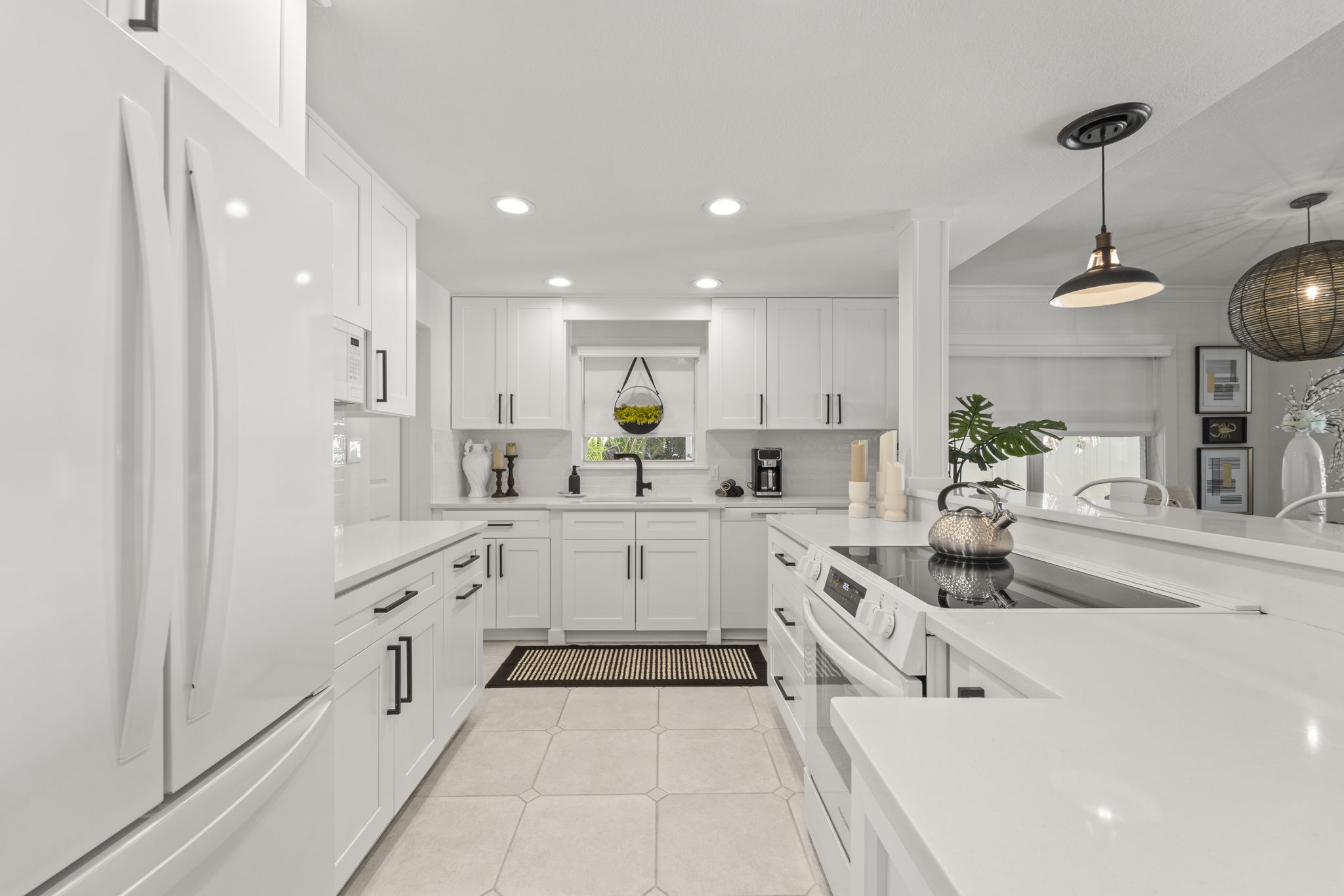 KIT 402 161st Ave 115