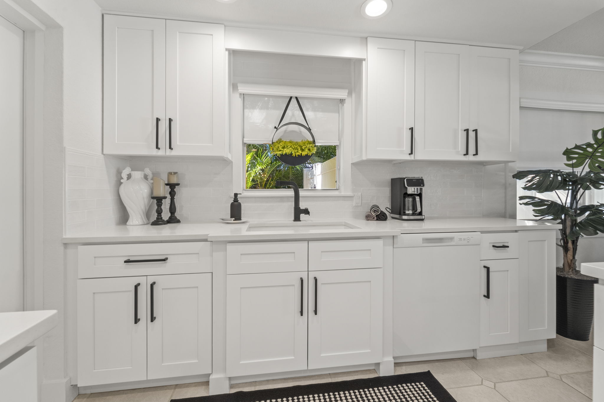 KIT 402 161st Ave 127