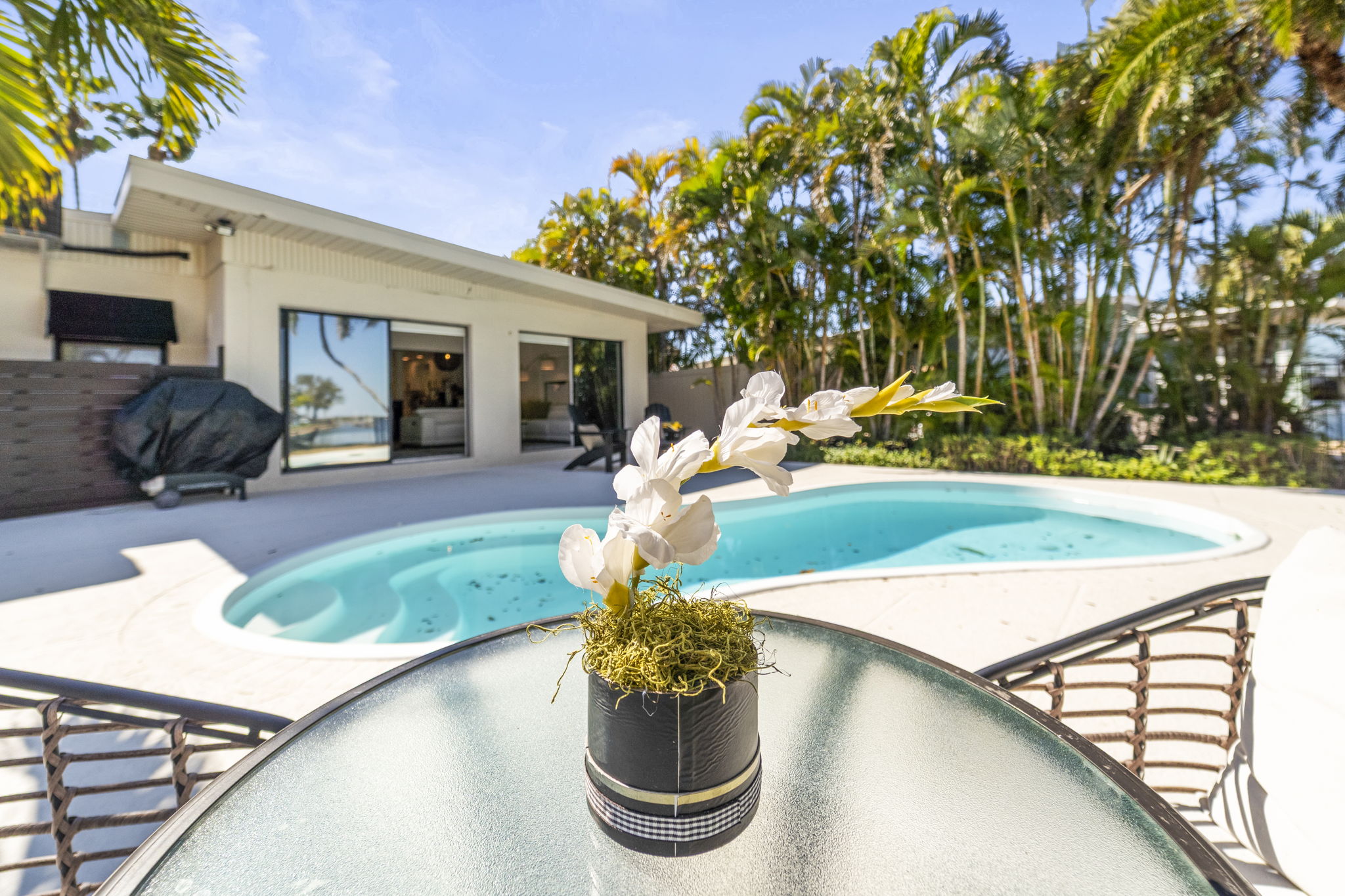 POOL 402 161st Ave 170