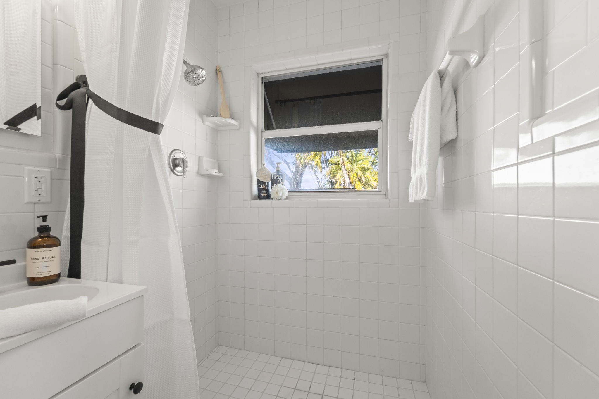 BATH1 402 161st Ave 058