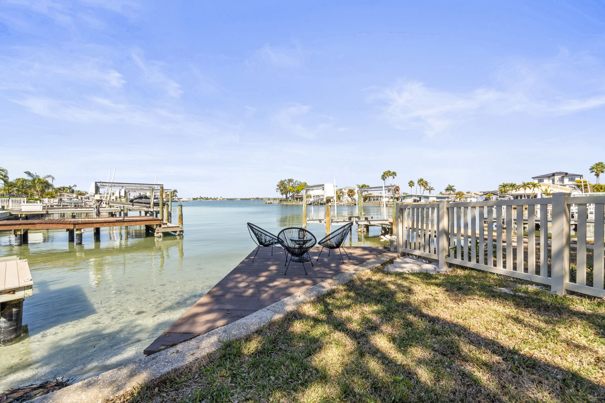 BY 402 161st Ave 185