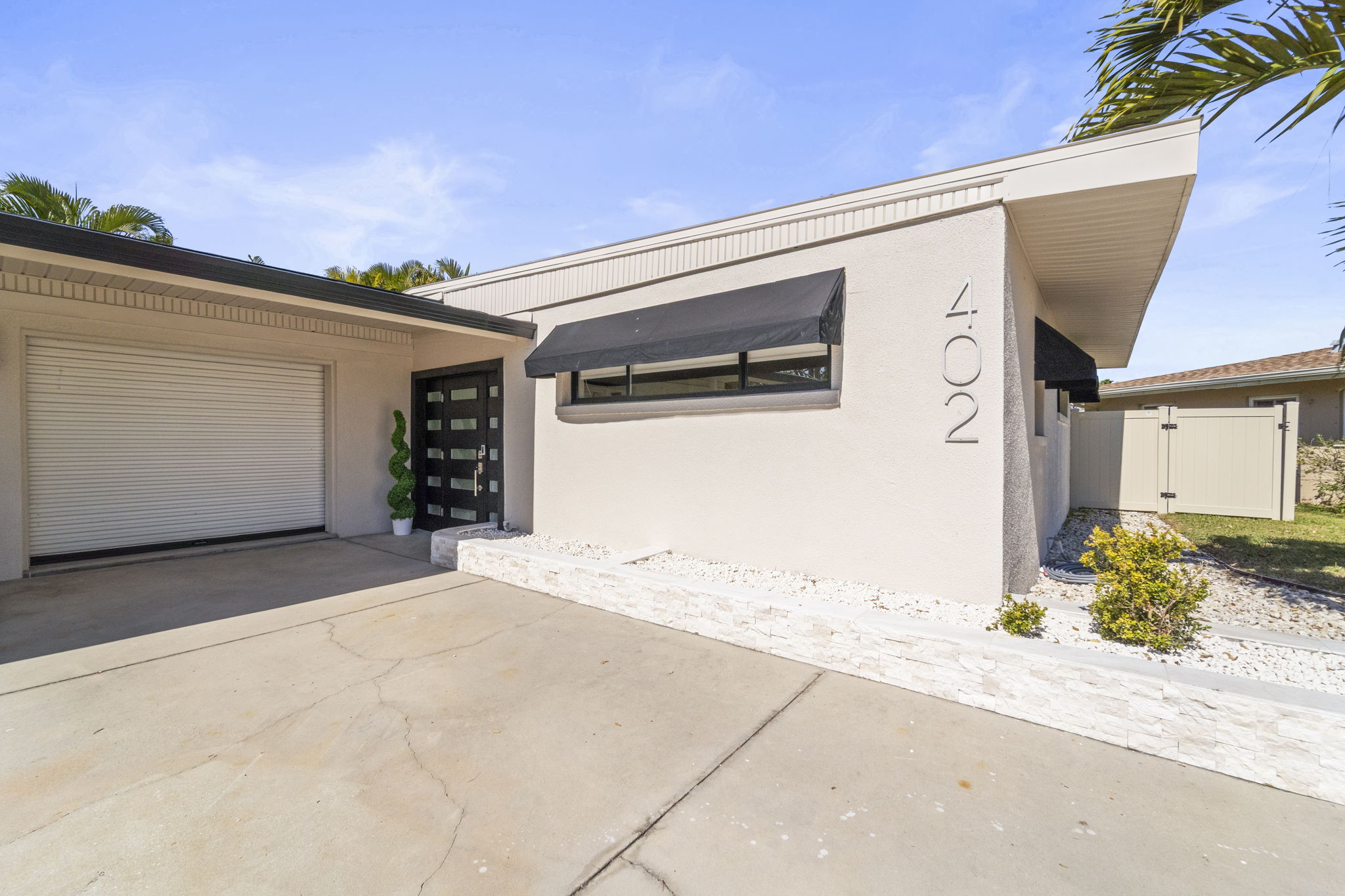 EXT 402 161st Ave 200