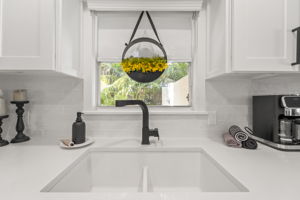 KIT 402 161st Ave 118