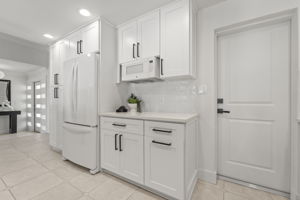 KIT 402 161st Ave 124