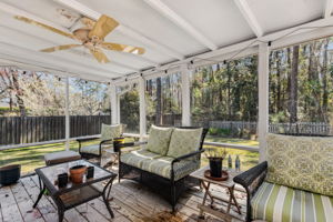 Screened-in Porch