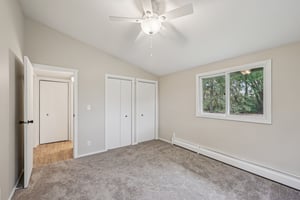 Caroll St-S1810-024.jpg