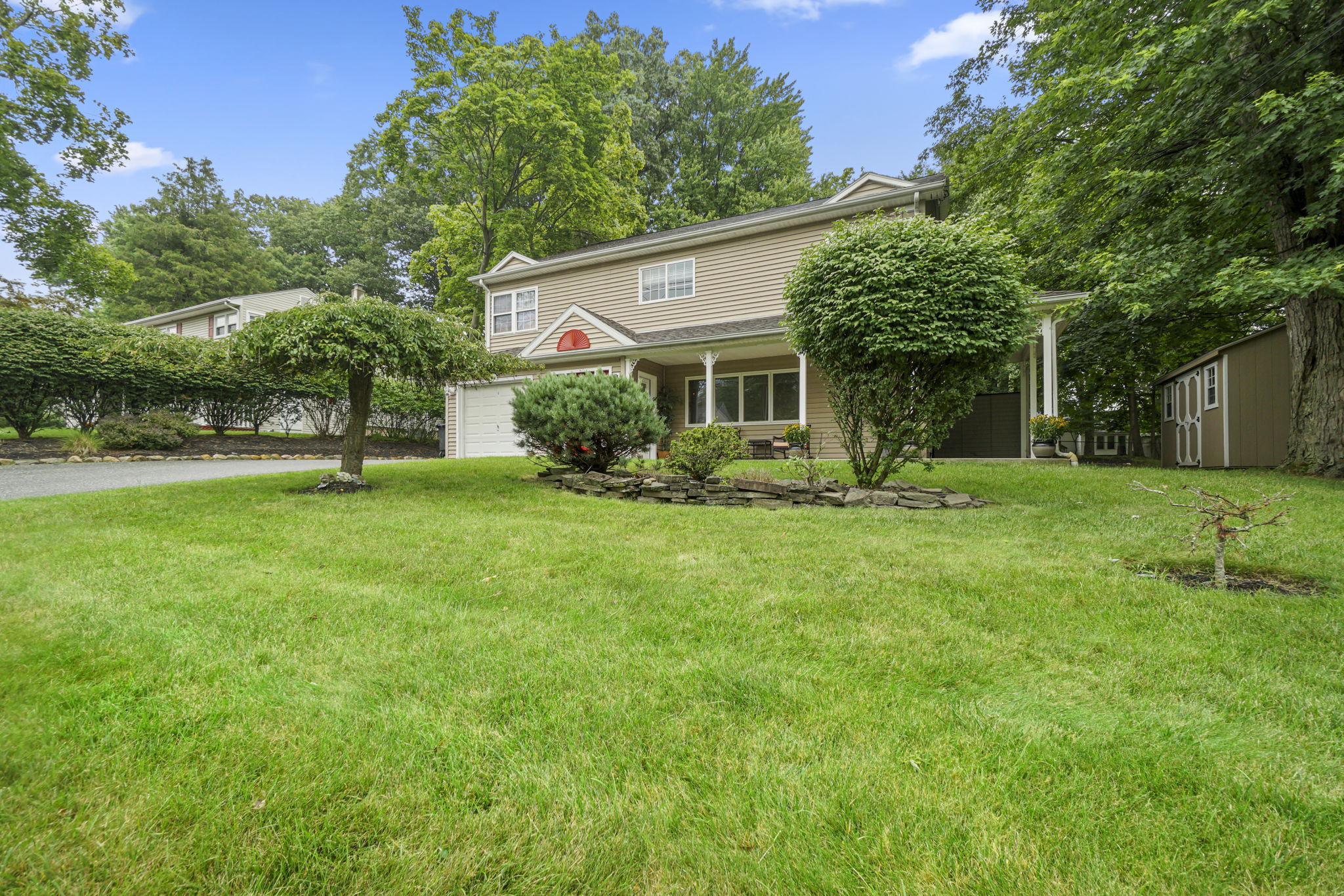 402 Crest Dr | Northvale NJ