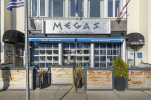 402 Danforth Ave