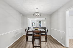 Dunbar Dr-S0810-008.jpg