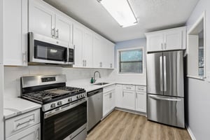 Dunbar Dr-S0810-012.jpg