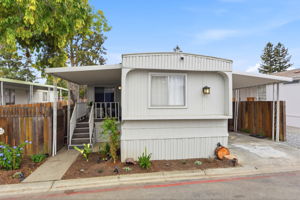 001_F8_402 Los Encinos Ave