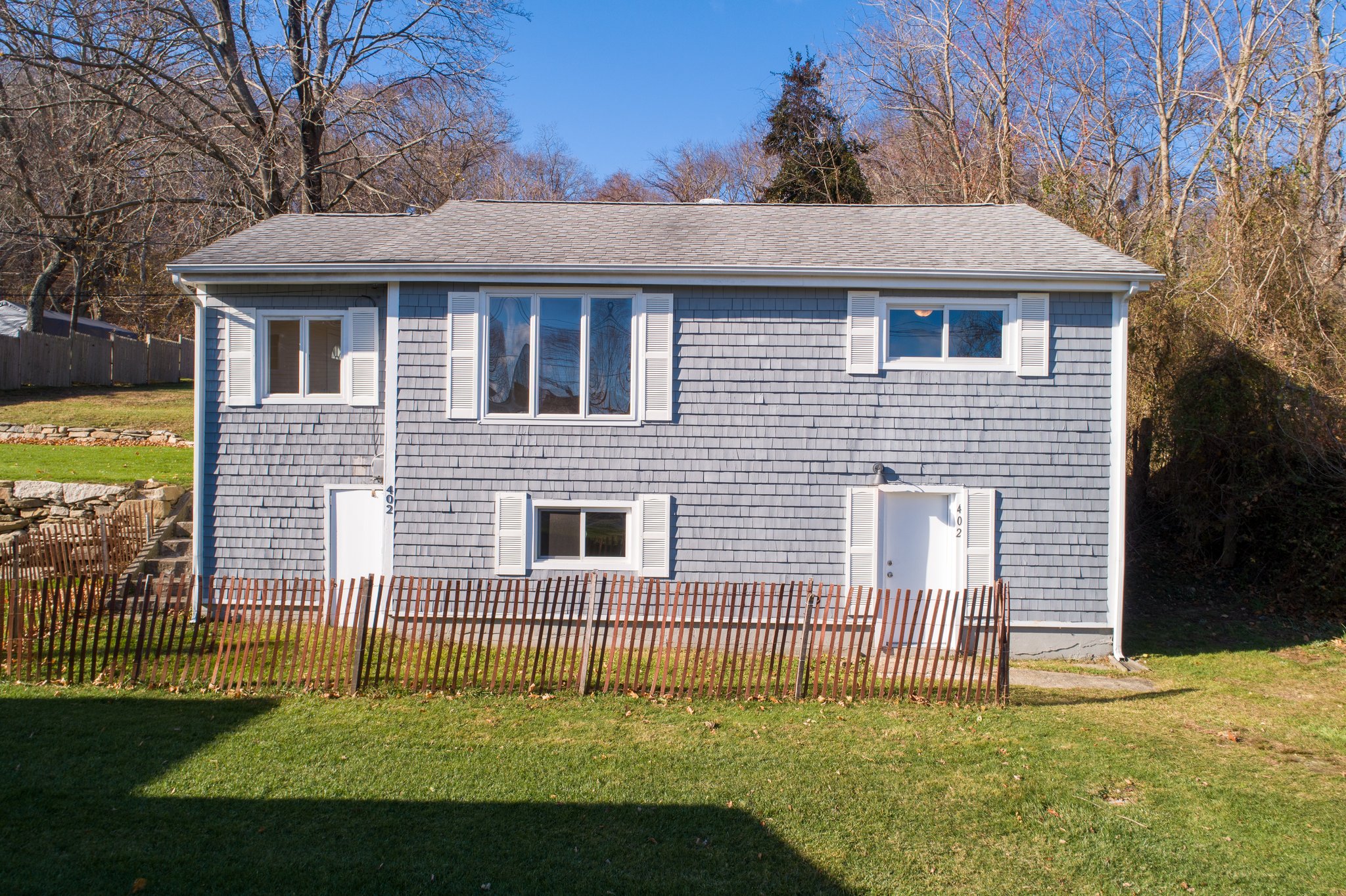 402 Middlebridge Rd, South Kingstown, RI 02879, USA Photo 1