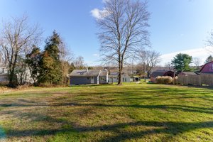 402 Middlebridge Rd, South Kingstown, RI 02879, USA Photo 7