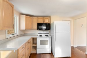 402 Middlebridge Rd, South Kingstown, RI 02879, USA Photo 13