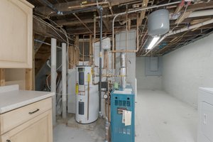 402 Middlebridge Rd, South Kingstown, RI 02879, USA Photo 35