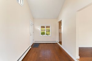 402 Middlebridge Rd, South Kingstown, RI 02879, USA Photo 16