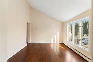 402 Middlebridge Rd, South Kingstown, RI 02879, USA Photo 17