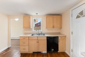 402 Middlebridge Rd, South Kingstown, RI 02879, USA Photo 12