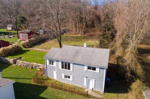 402 Middlebridge Rd, South Kingstown, RI 02879, USA Photo 41