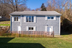 402 Middlebridge Rd, South Kingstown, RI 02879, USA Photo 0