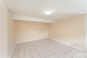 402 Middlebridge Rd, South Kingstown, RI 02879, USA Photo 26