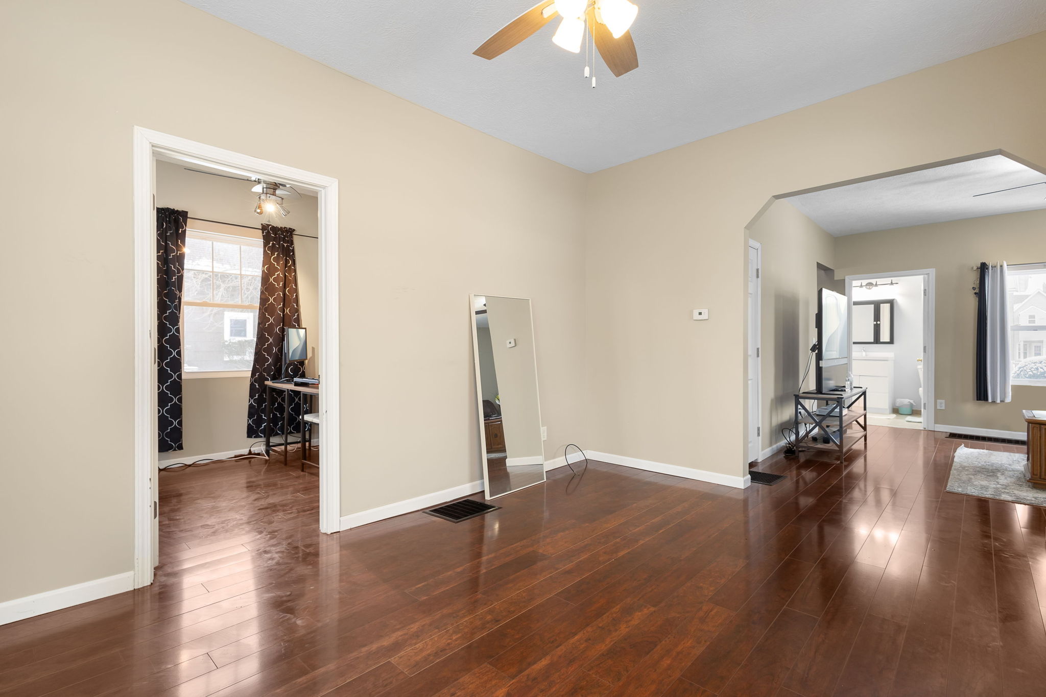 Foyer/Dining/Living Room