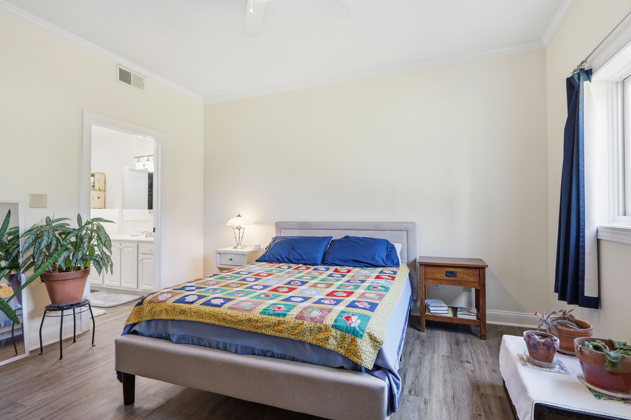 Primary Bedroom w/ En Suite