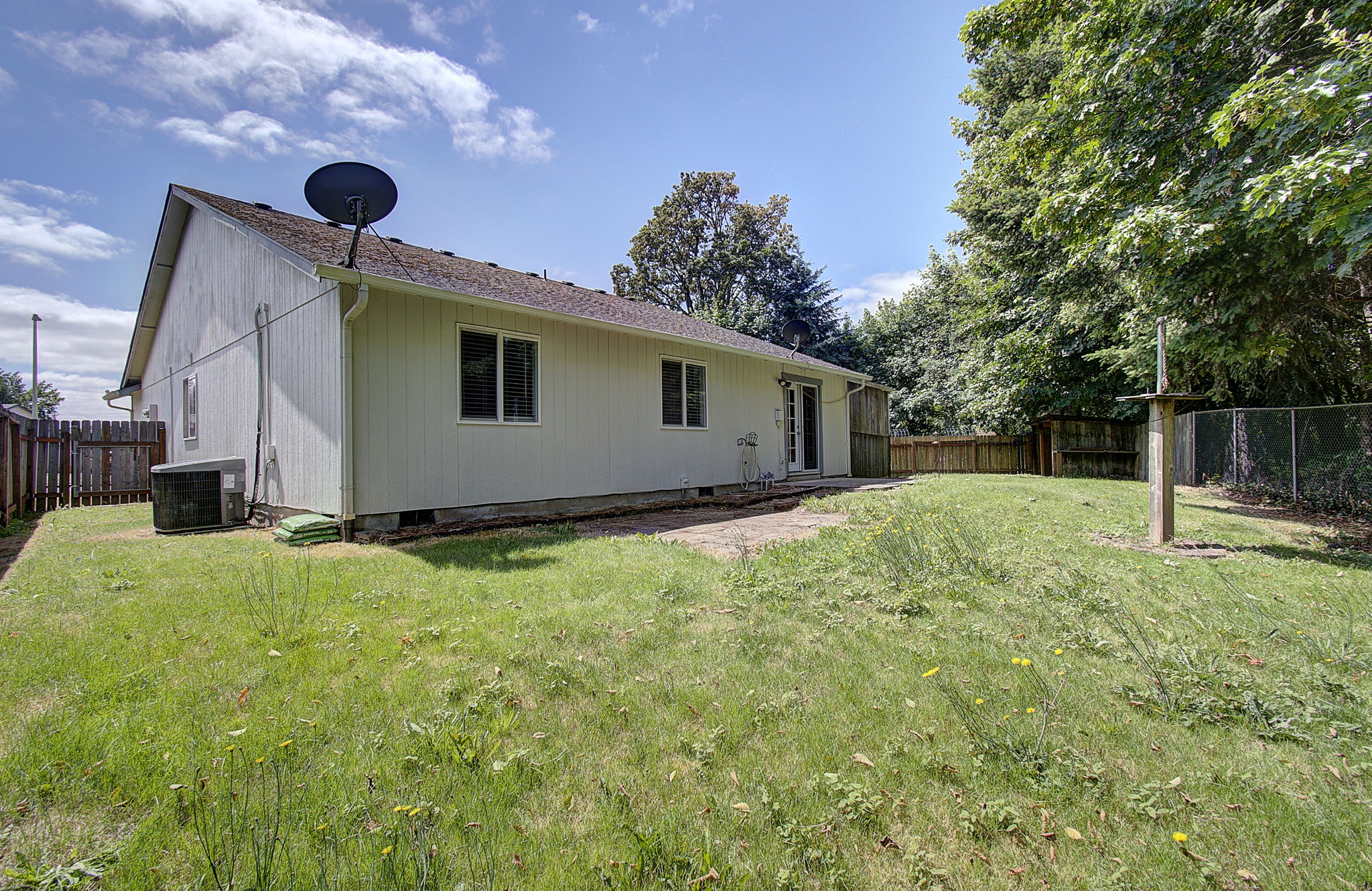  Photo 24