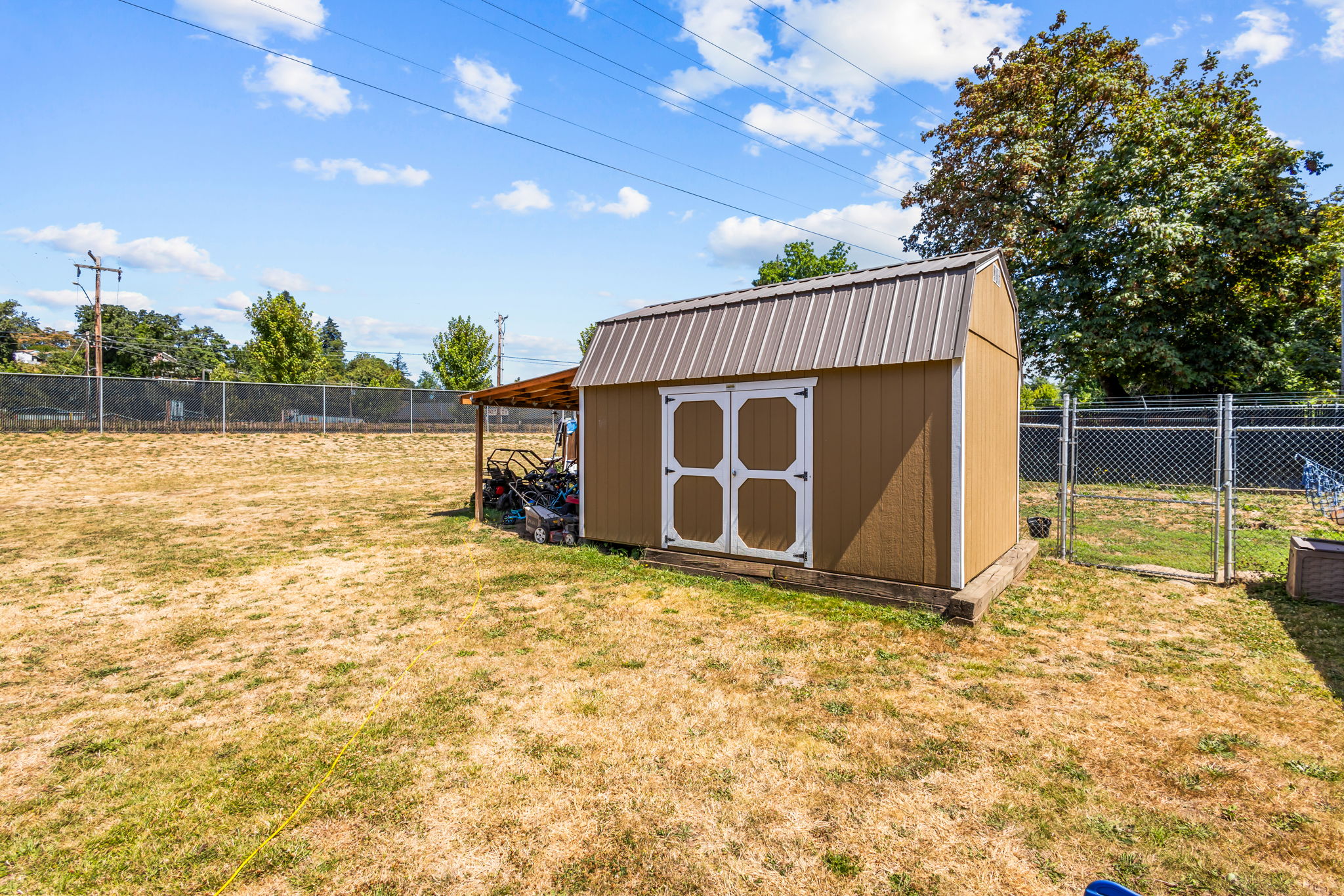 402 SW Ivy RD 33